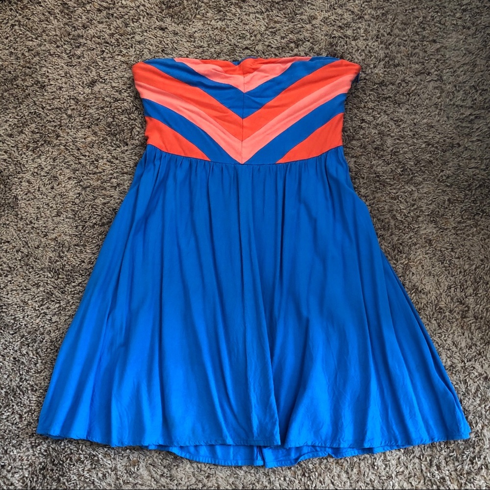 Strapless dress - pink and blue